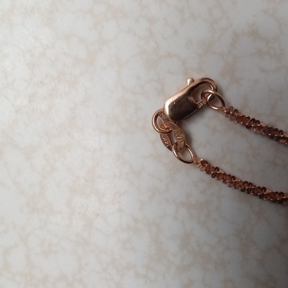 Elegant 14kt.Rose Gold Necklace - Picture 3 of 4
